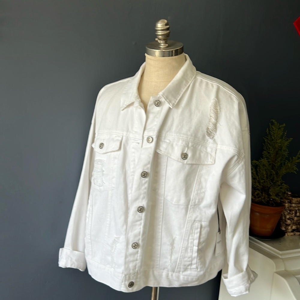 NWT white denim jacket size L